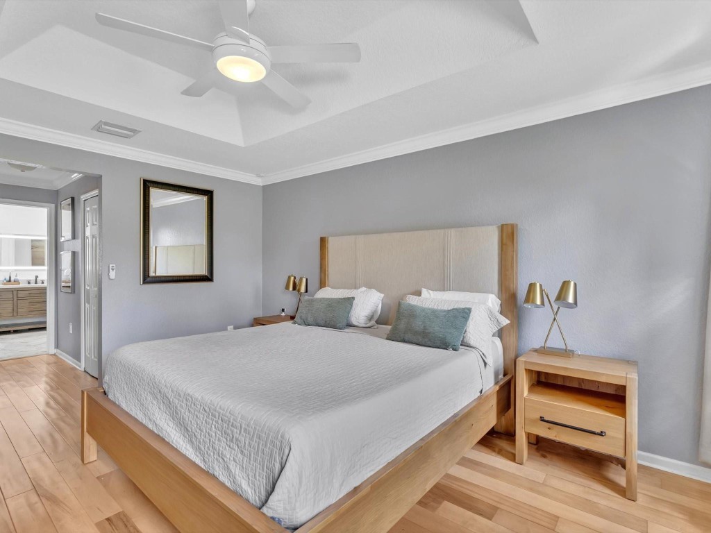 14304 S Royal Cove Cir