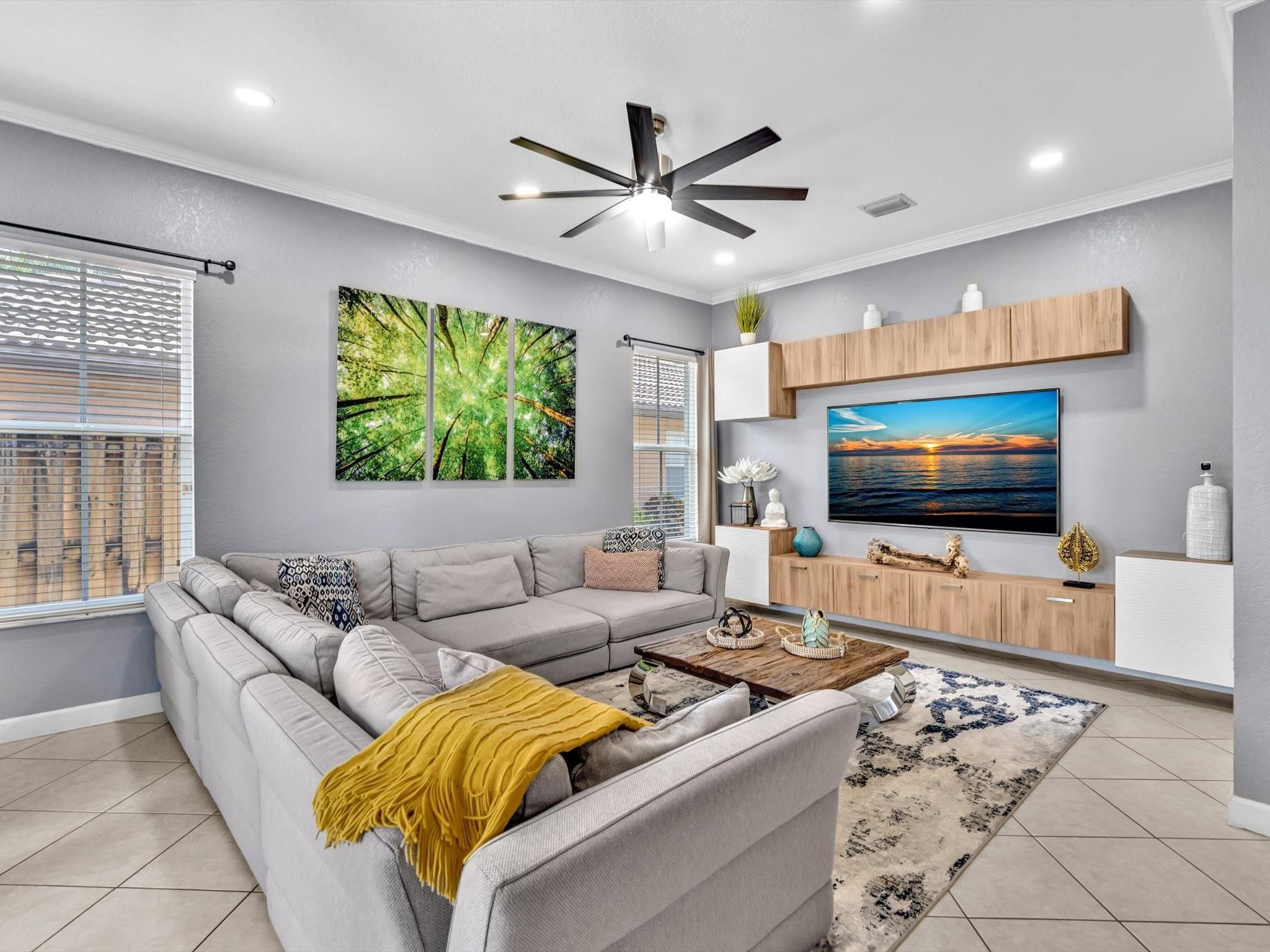 14304 S Royal Cove Cir
