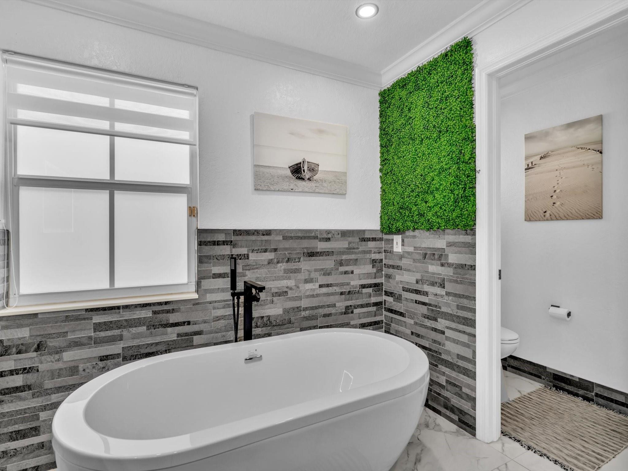 14304 S Royal Cove Cir