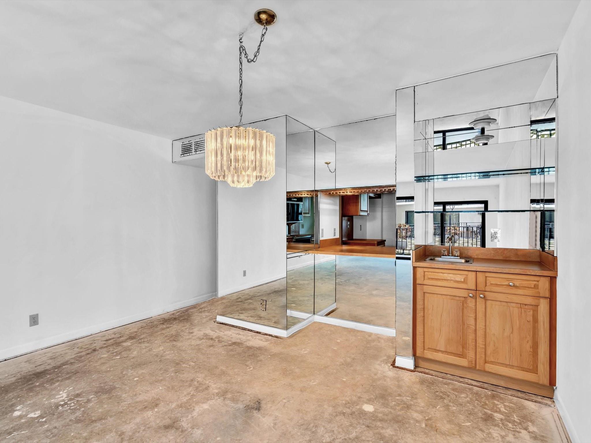 2029 N Ocean Blvd 102