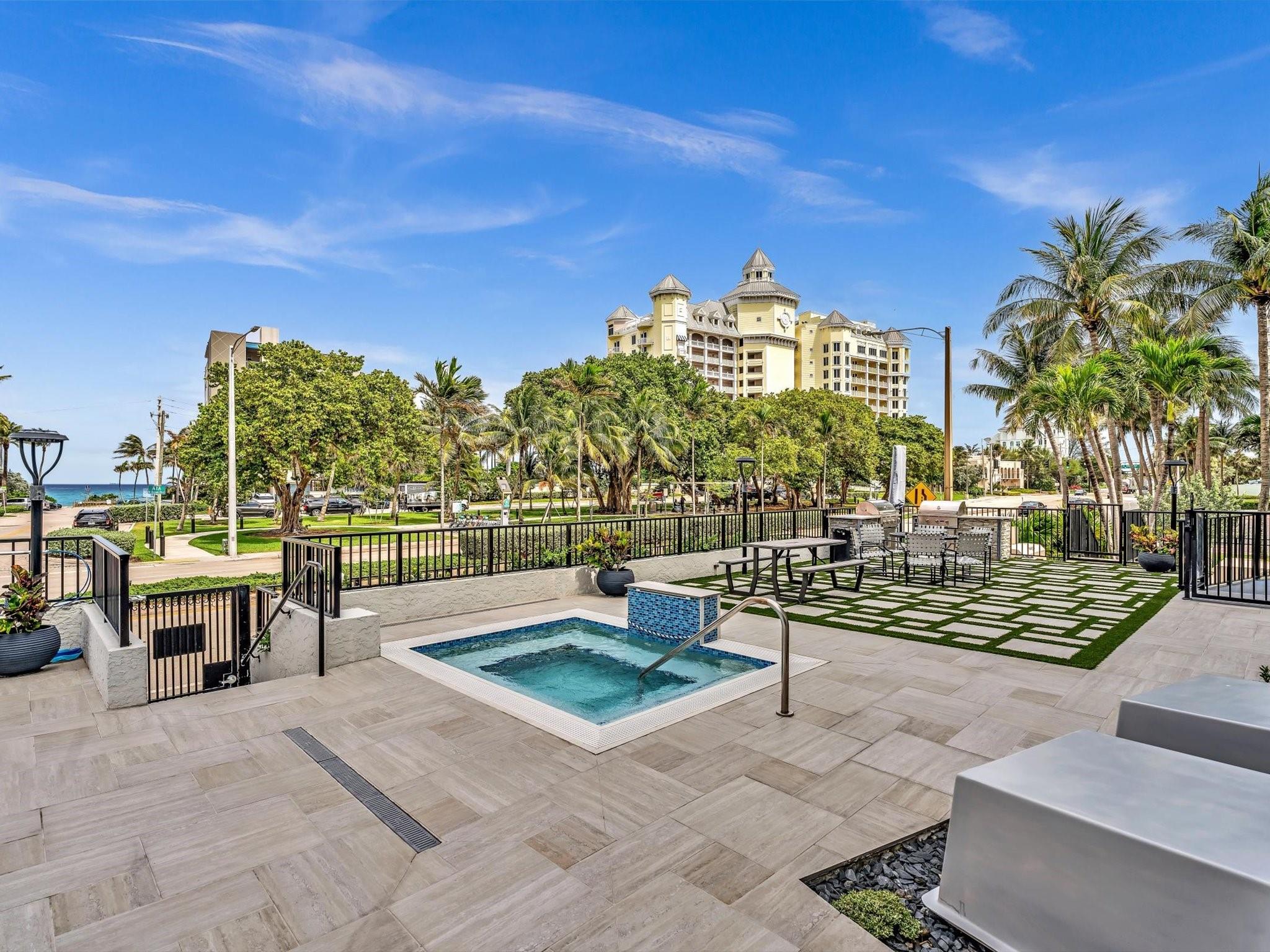2029 N Ocean Blvd 102