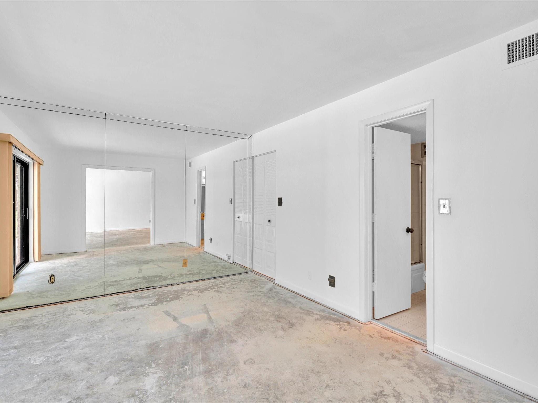 2029 N Ocean Blvd 102