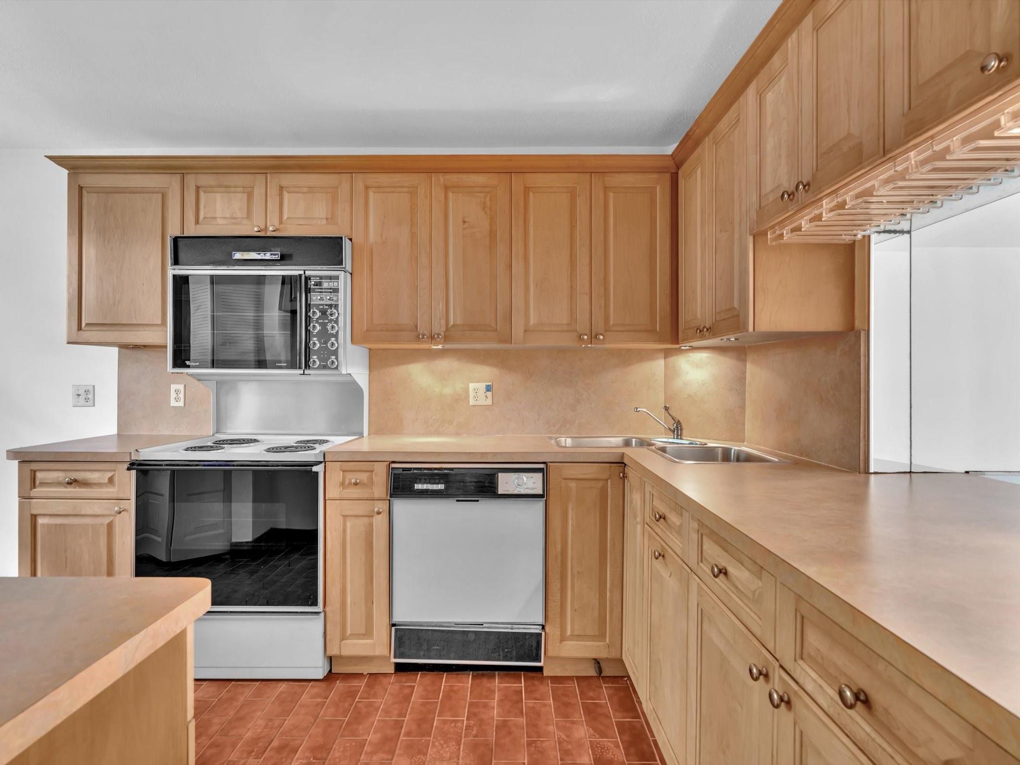 2029 N Ocean Blvd 102