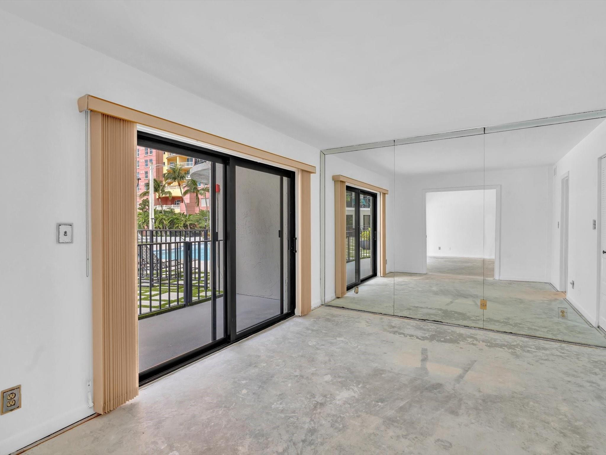2029 N Ocean Blvd 102