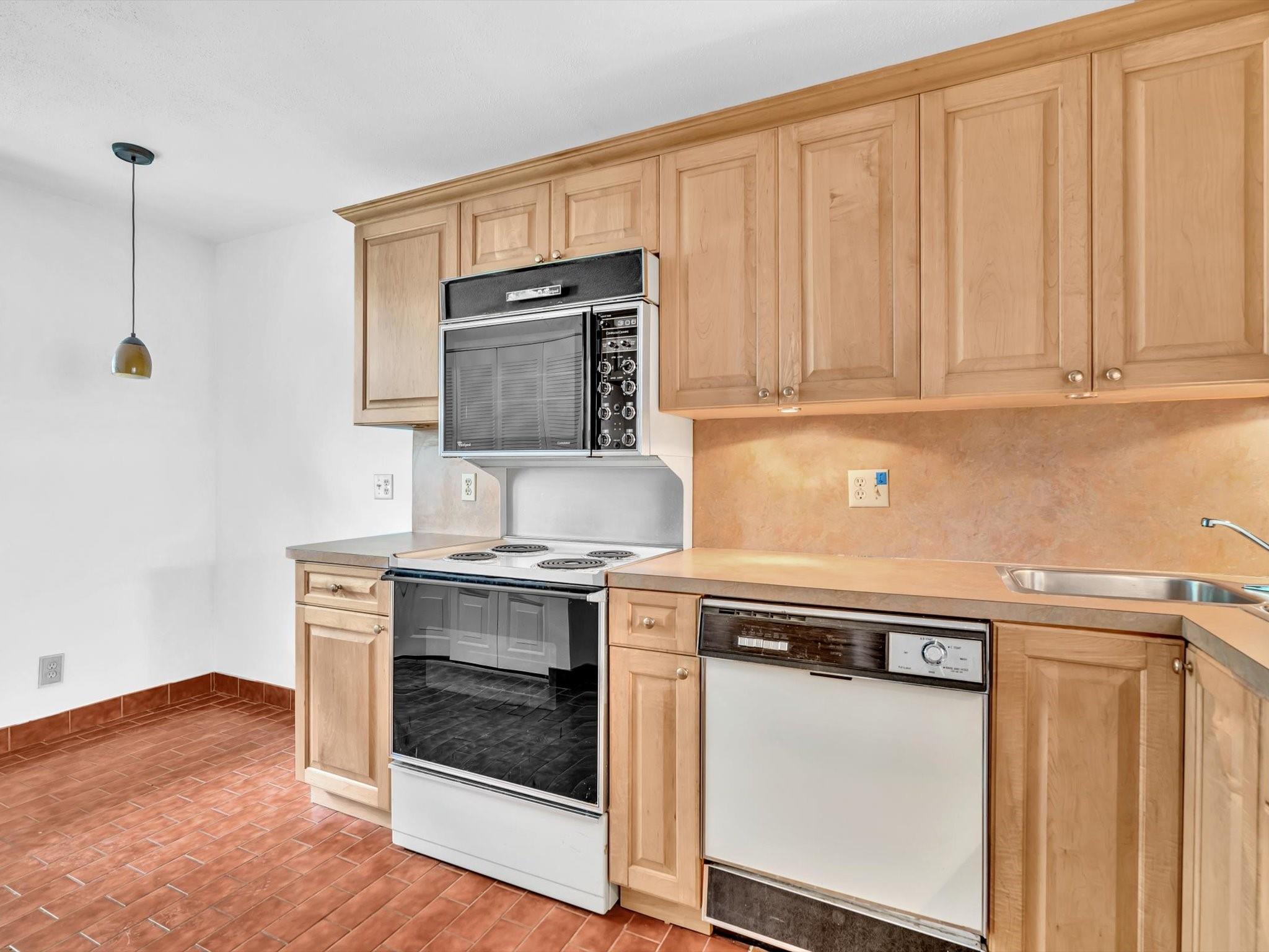 2029 N Ocean Blvd 102