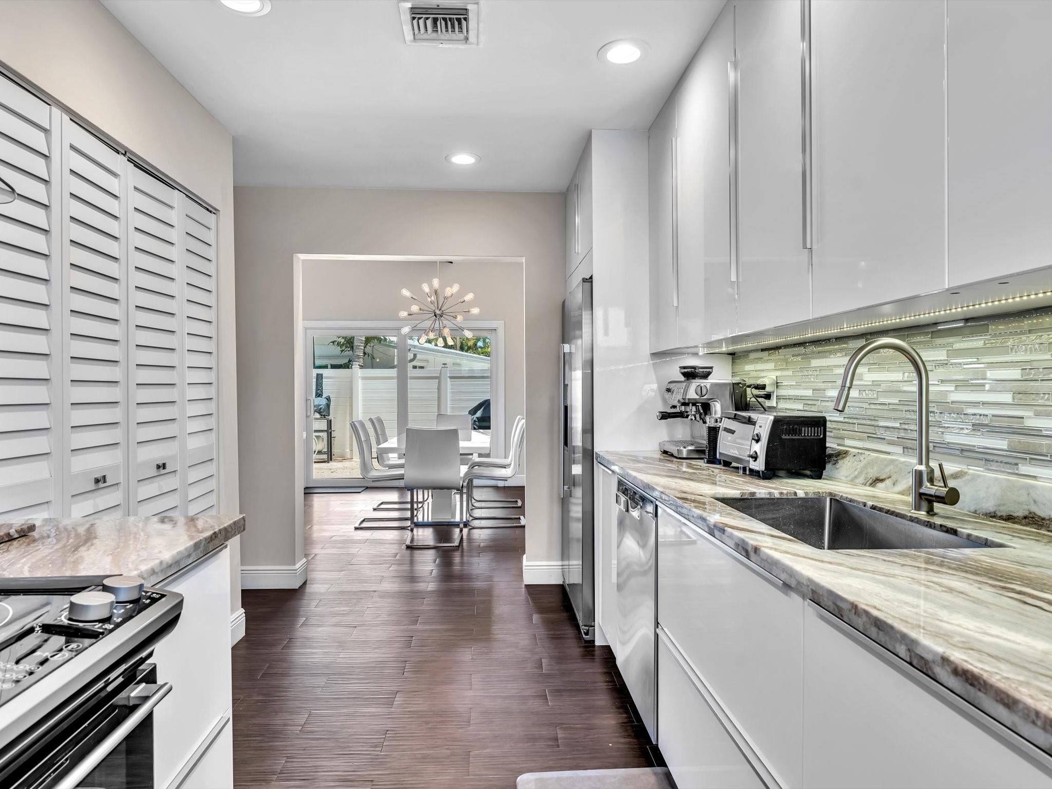 3432 NE 16th Ave