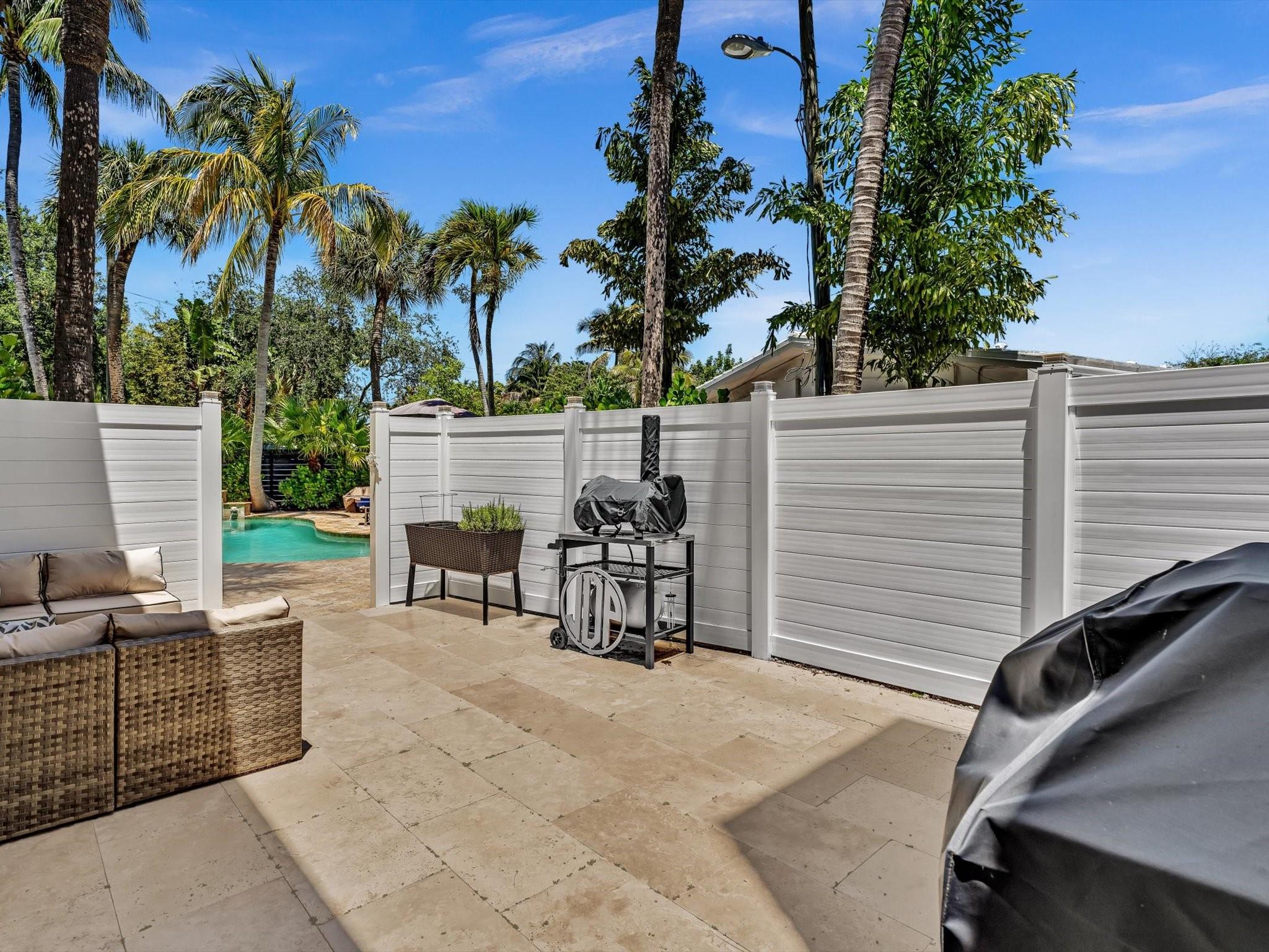 3432 NE 16th Ave