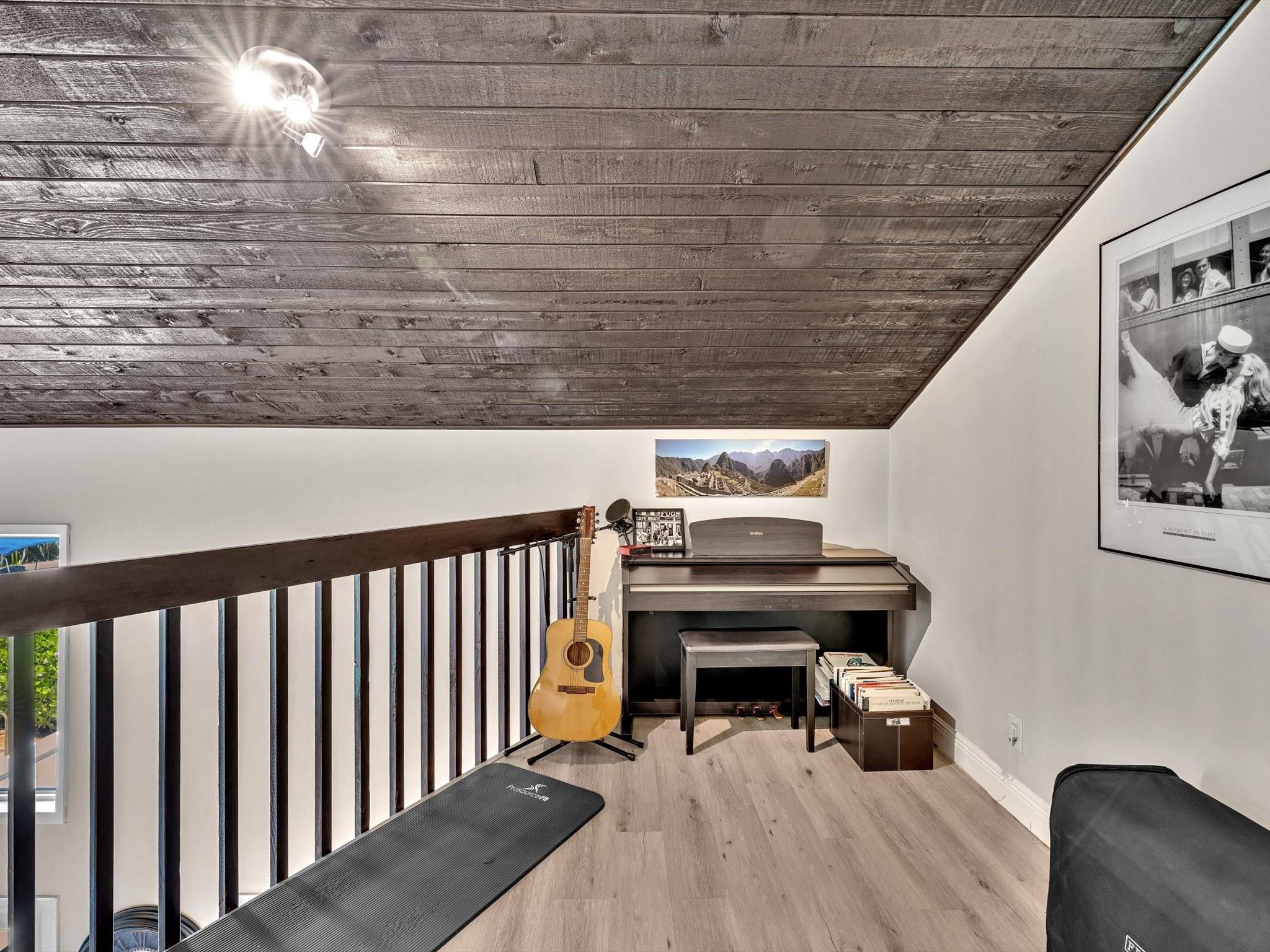 3432 NE 16th Ave