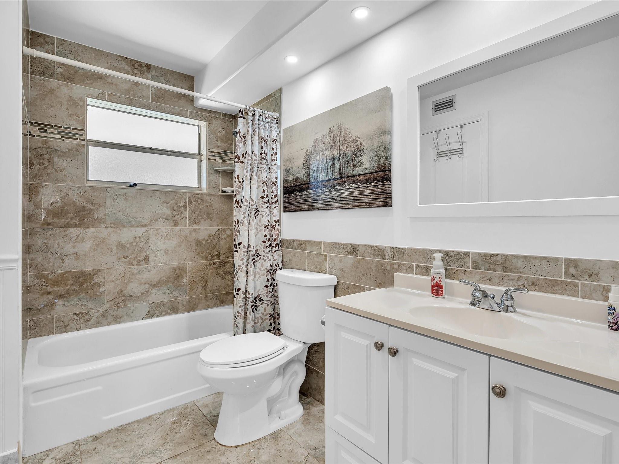 2801 NW 47th Ter 106