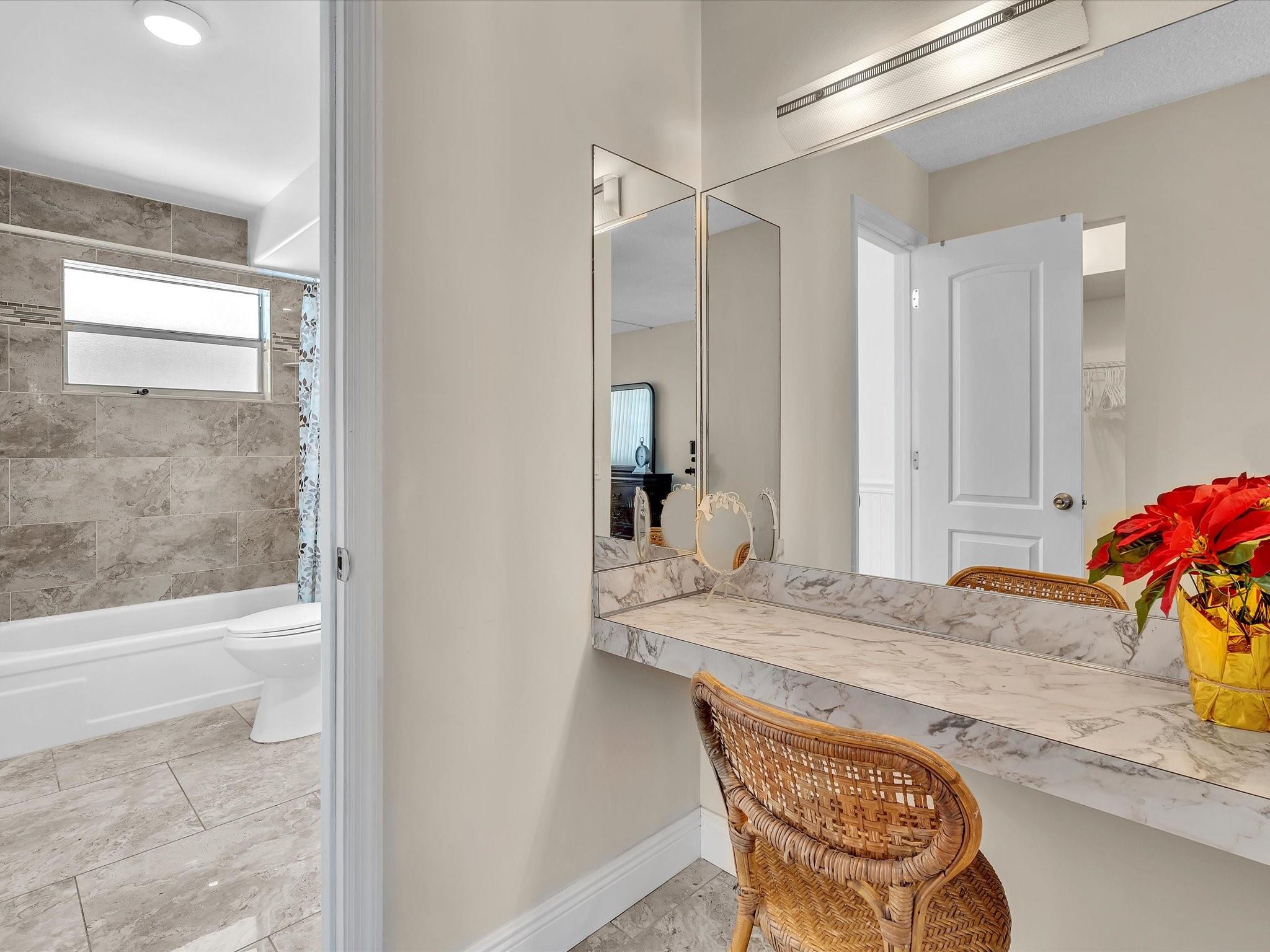 2801 NW 47th Ter 106