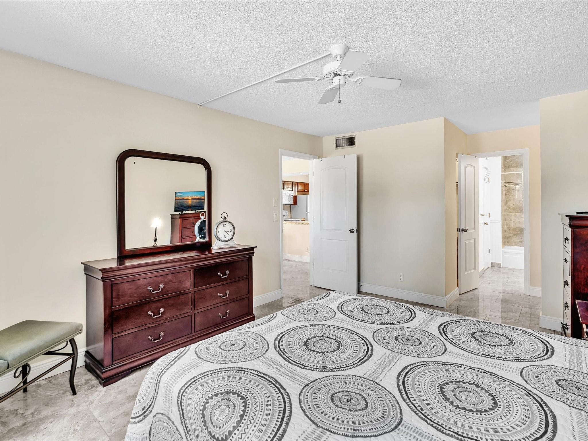 2801 NW 47th Ter 106