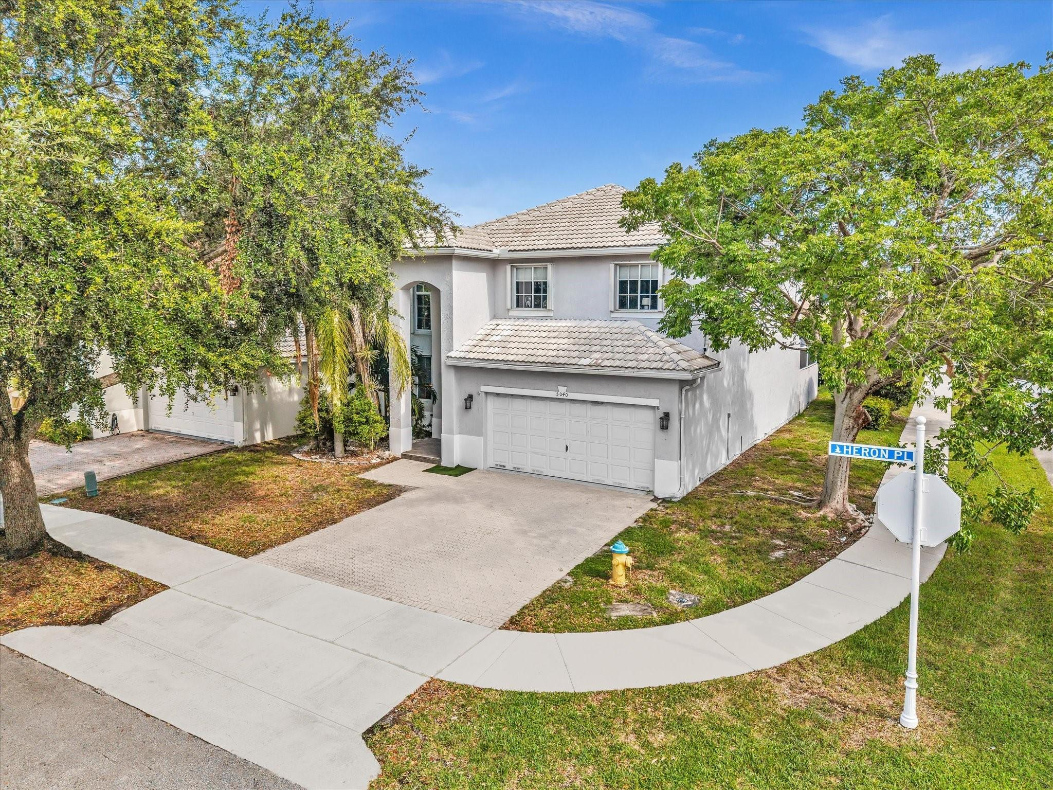 5040 Heron Pl