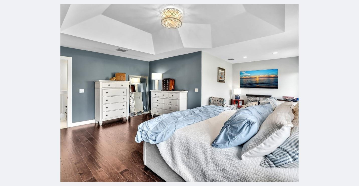 5040 Heron Pl