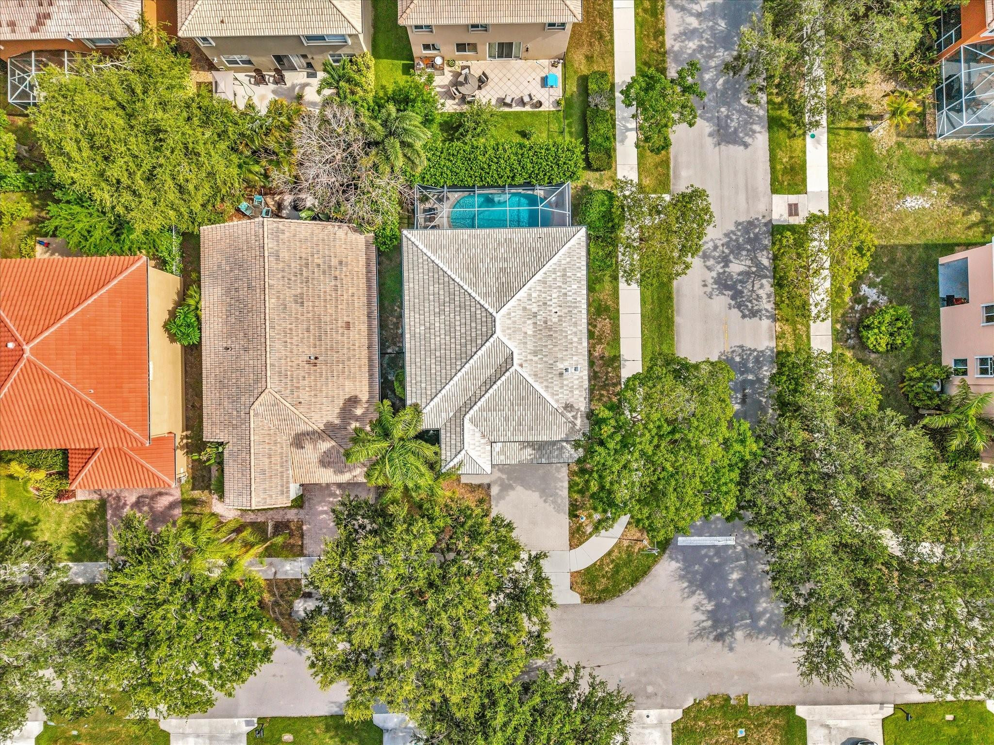 5040 Heron Pl