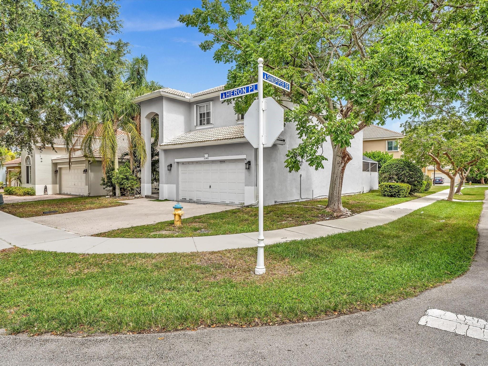 5040 Heron Pl