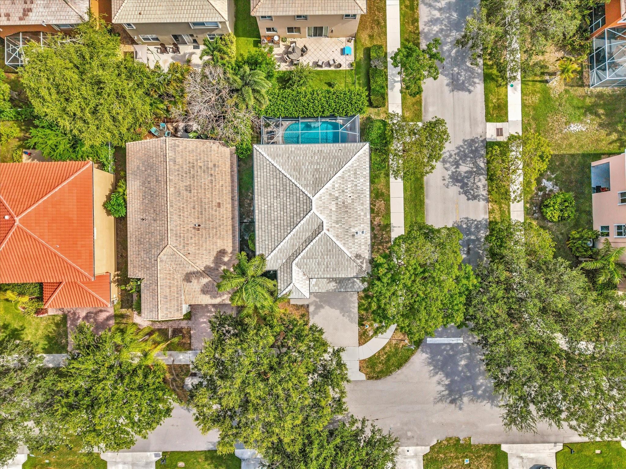 5040 Heron Pl