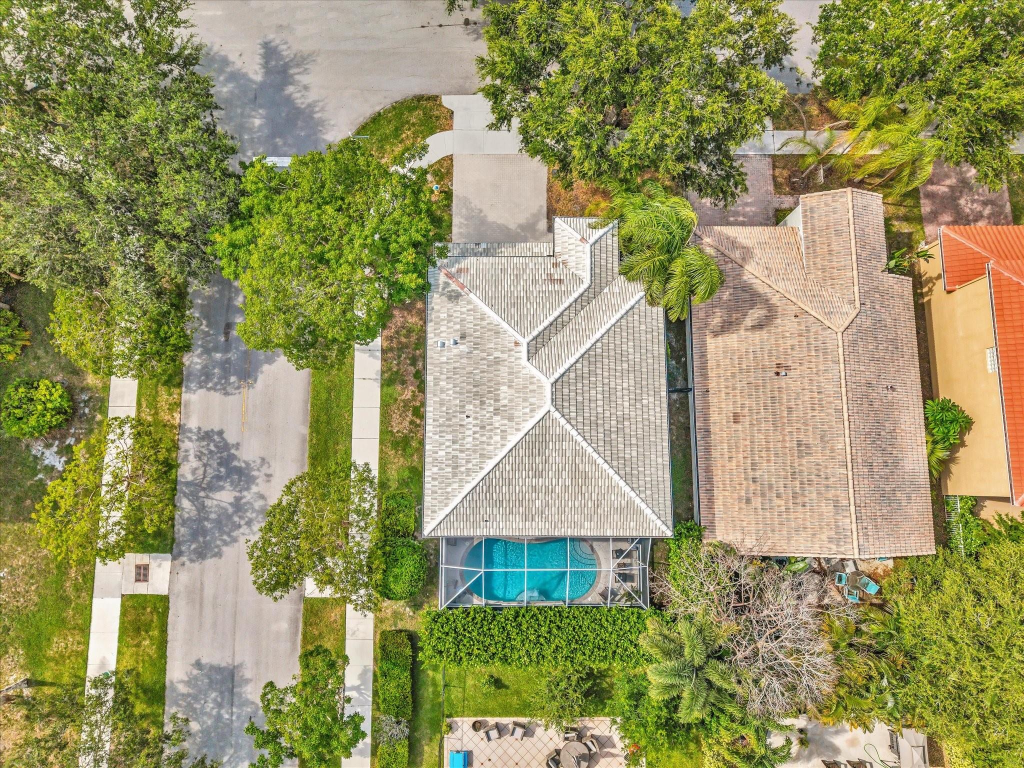 5040 Heron Pl