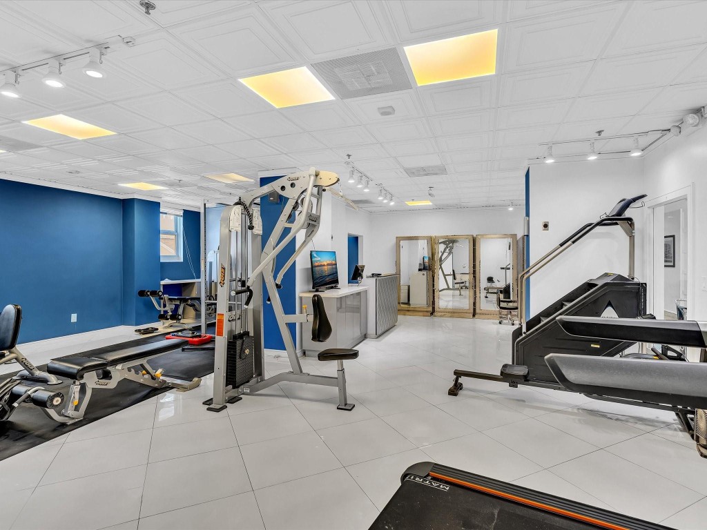 4040 Galt Ocean Dr 811