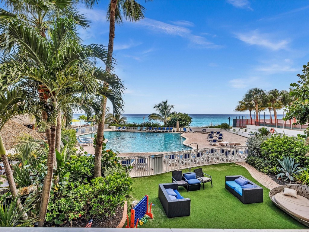 4040 Galt Ocean Dr 811