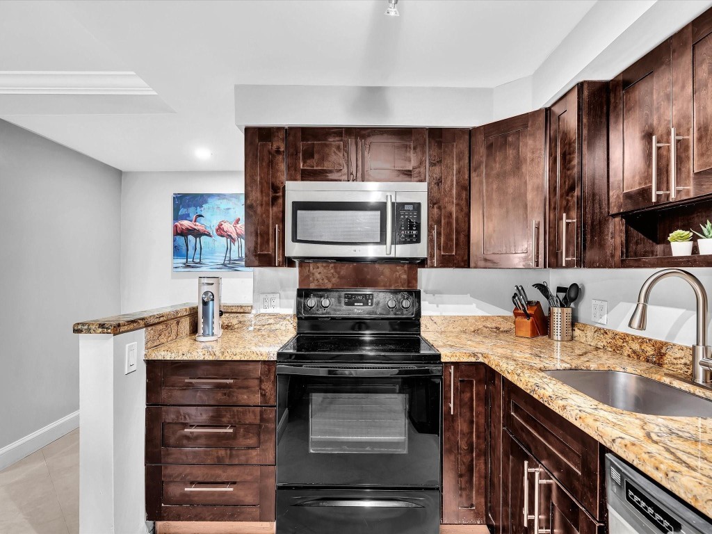 4040 Galt Ocean Dr 811