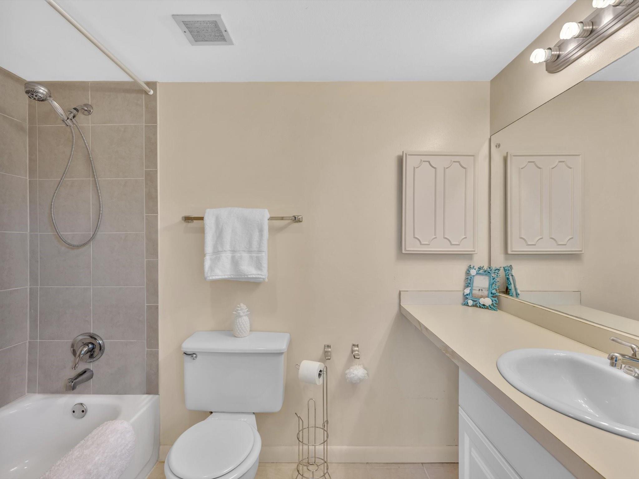 900 River Reach Dr 525