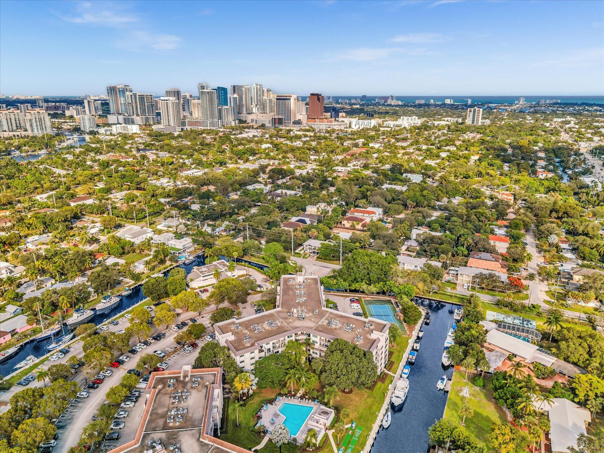 900 River Reach Dr 525