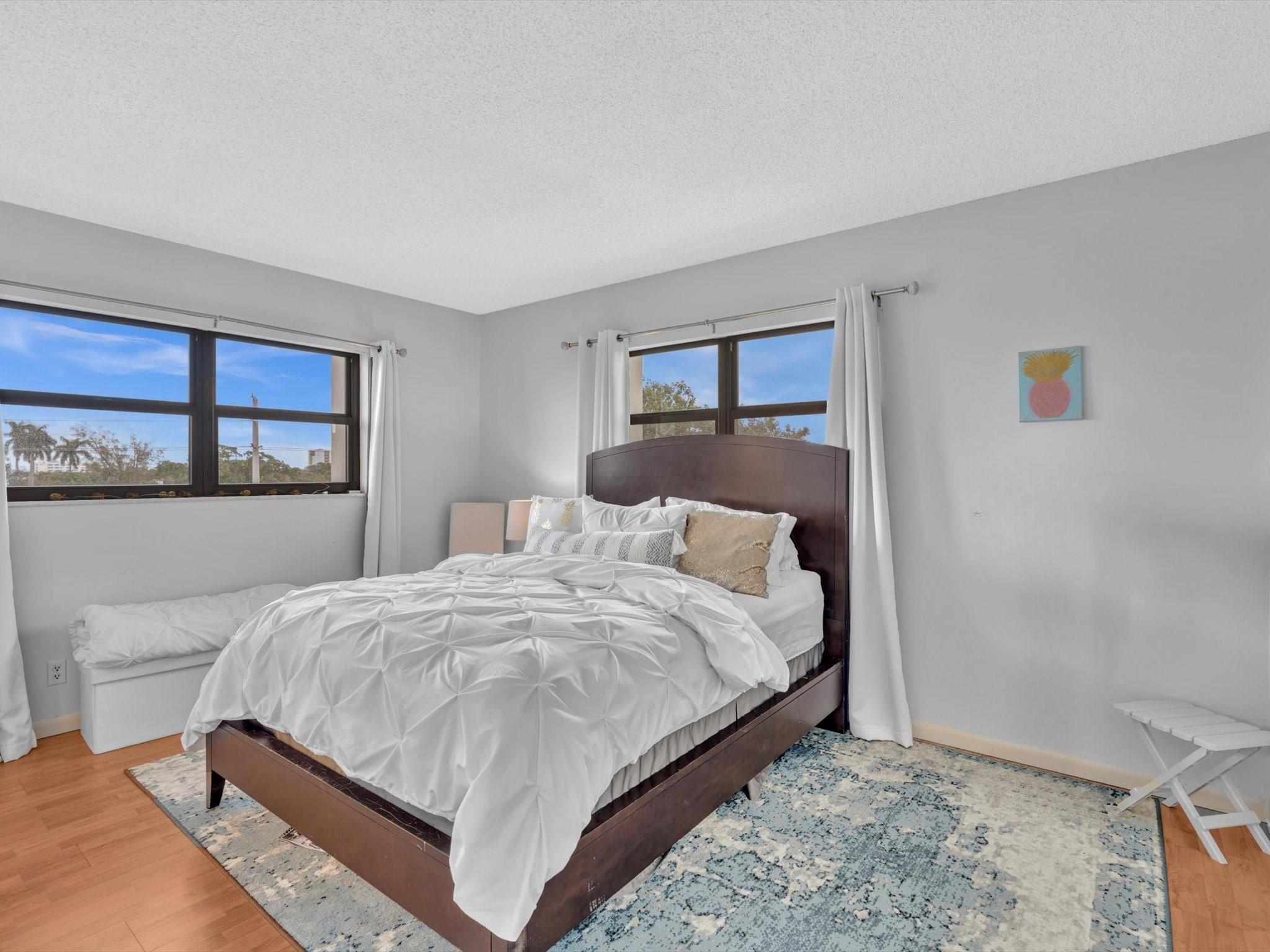 900 River Reach Dr 525