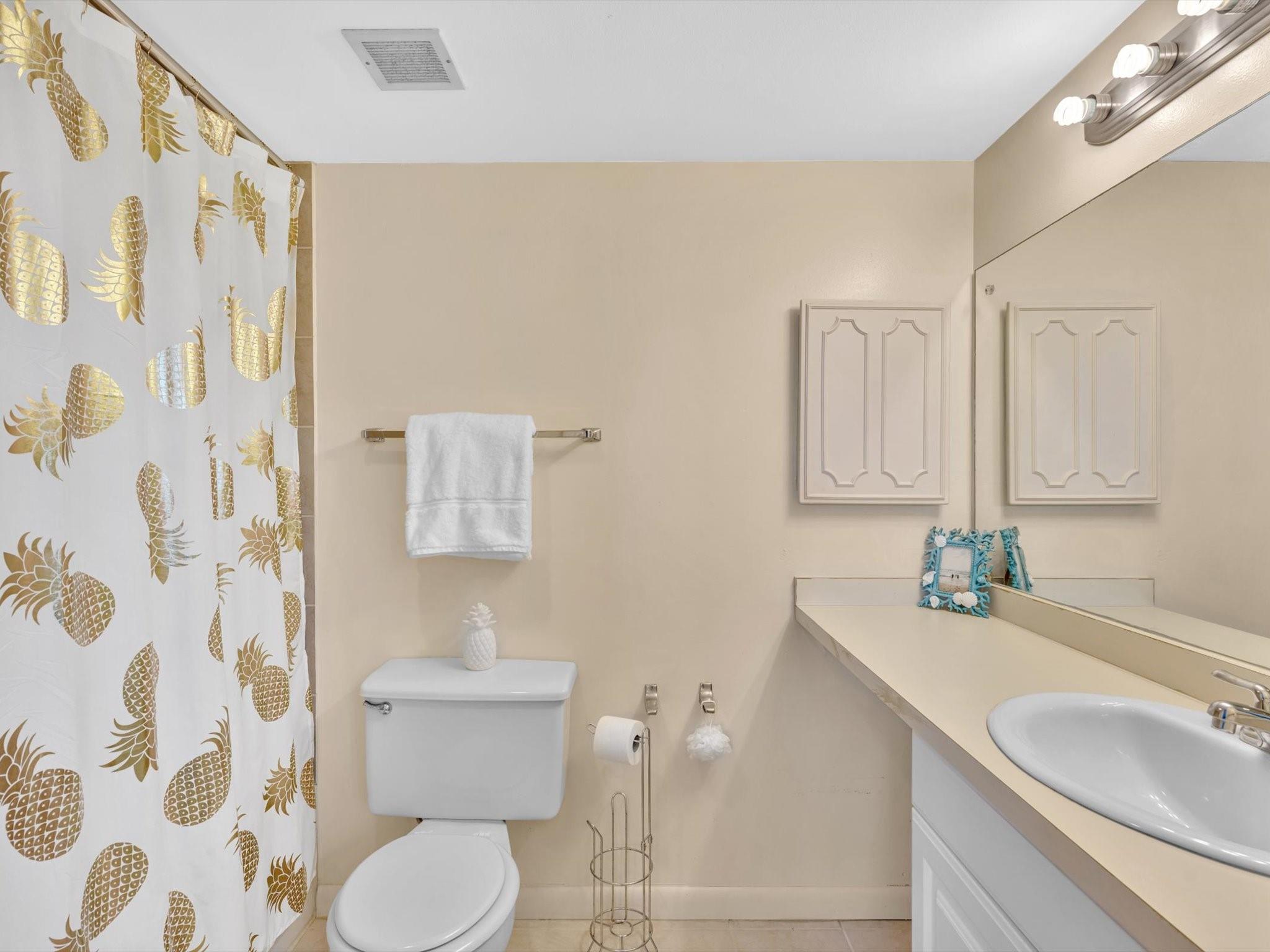 900 River Reach Dr 525