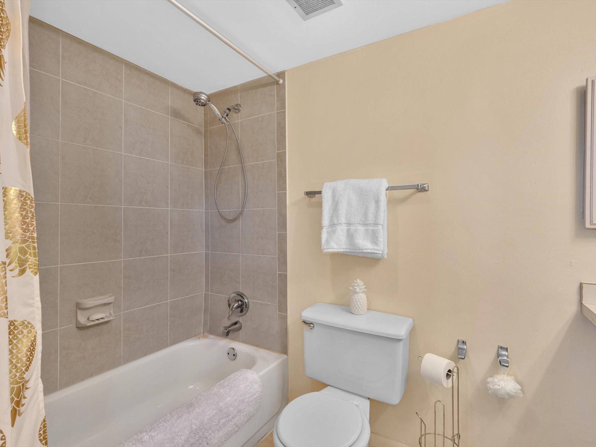 900 River Reach Dr 525