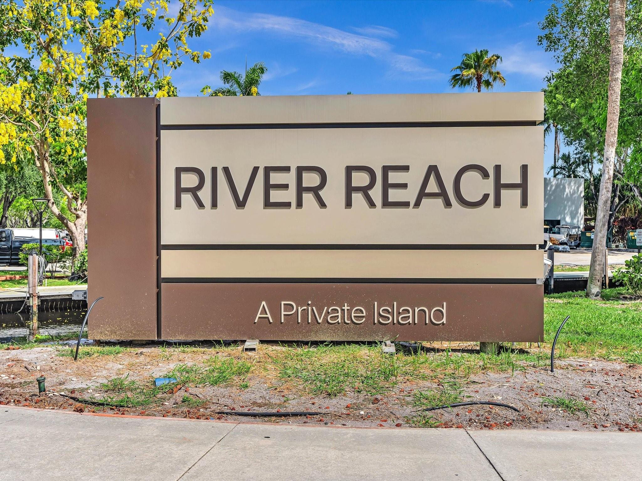 900 River Reach Dr 525