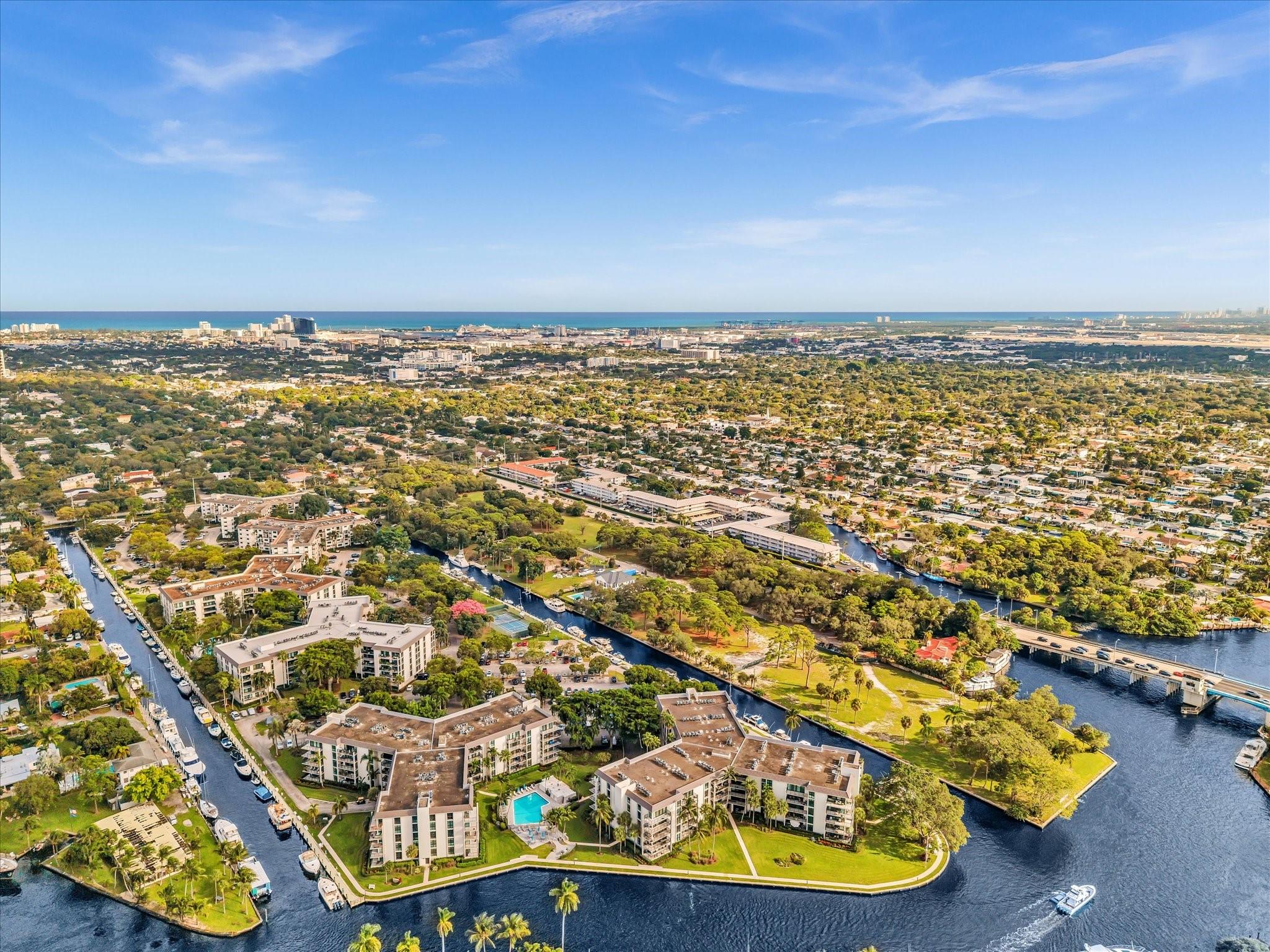 900 River Reach Dr 525