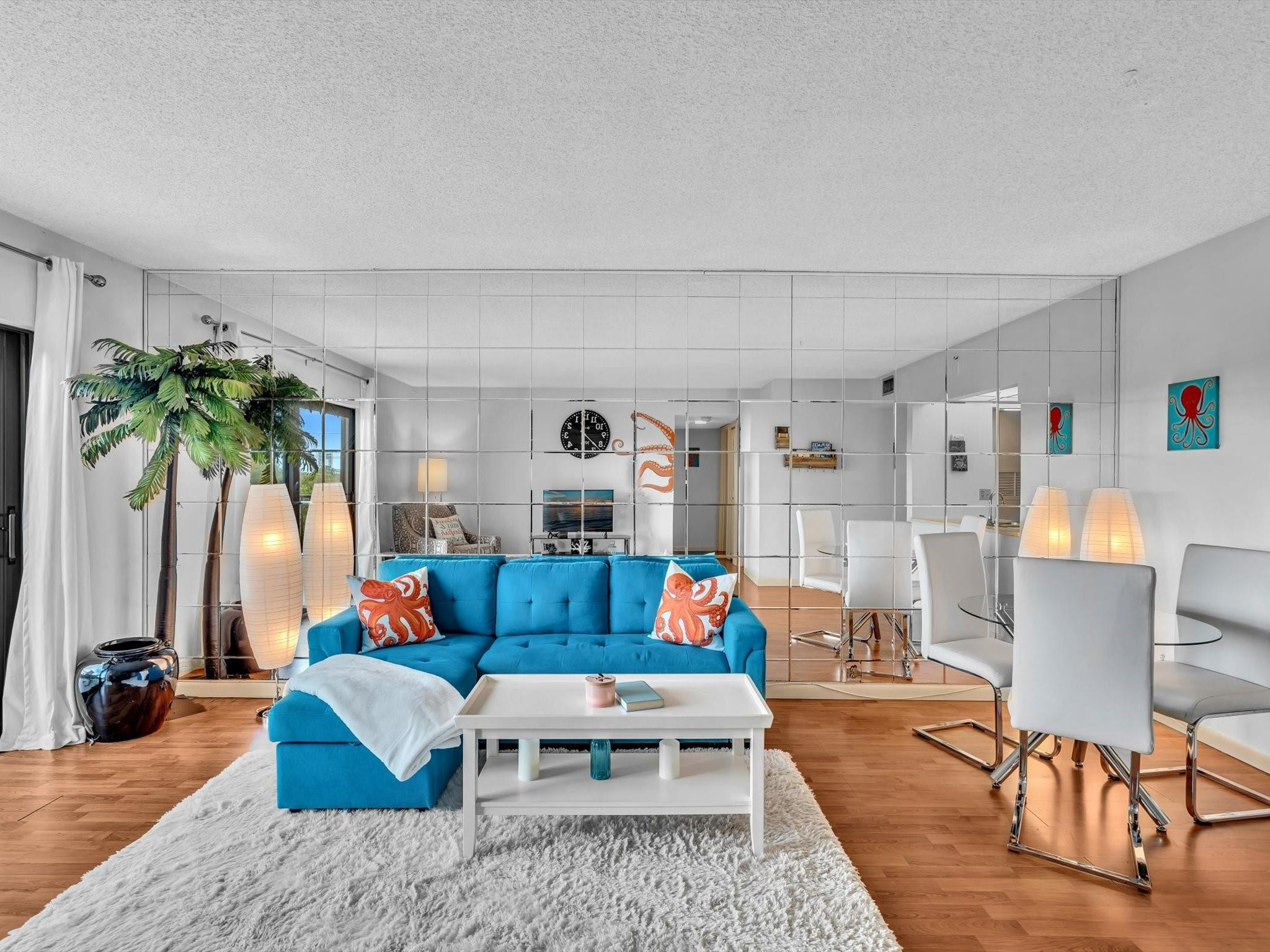 900 River Reach Dr 525