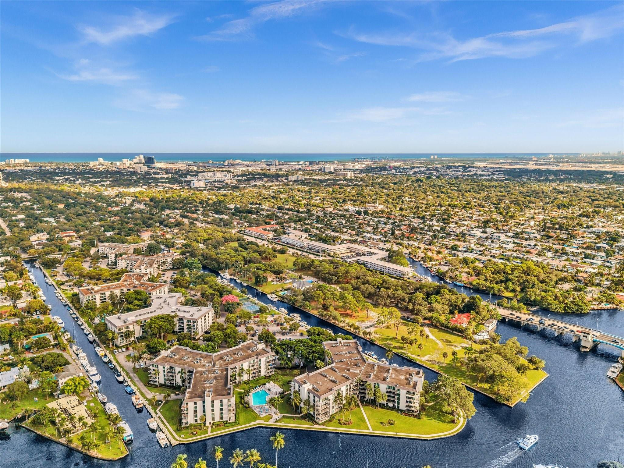 900 River Reach Dr 525