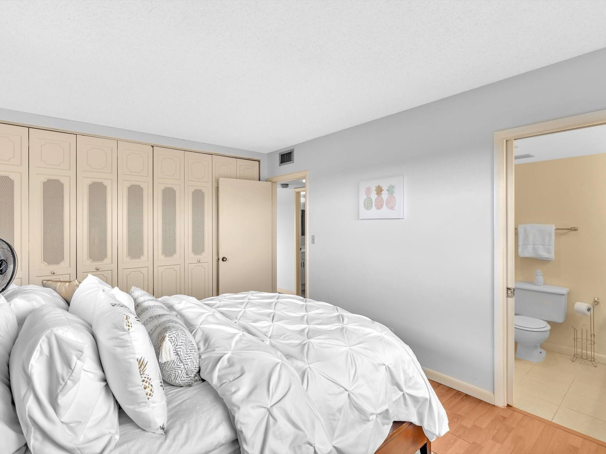 900 River Reach Dr 525