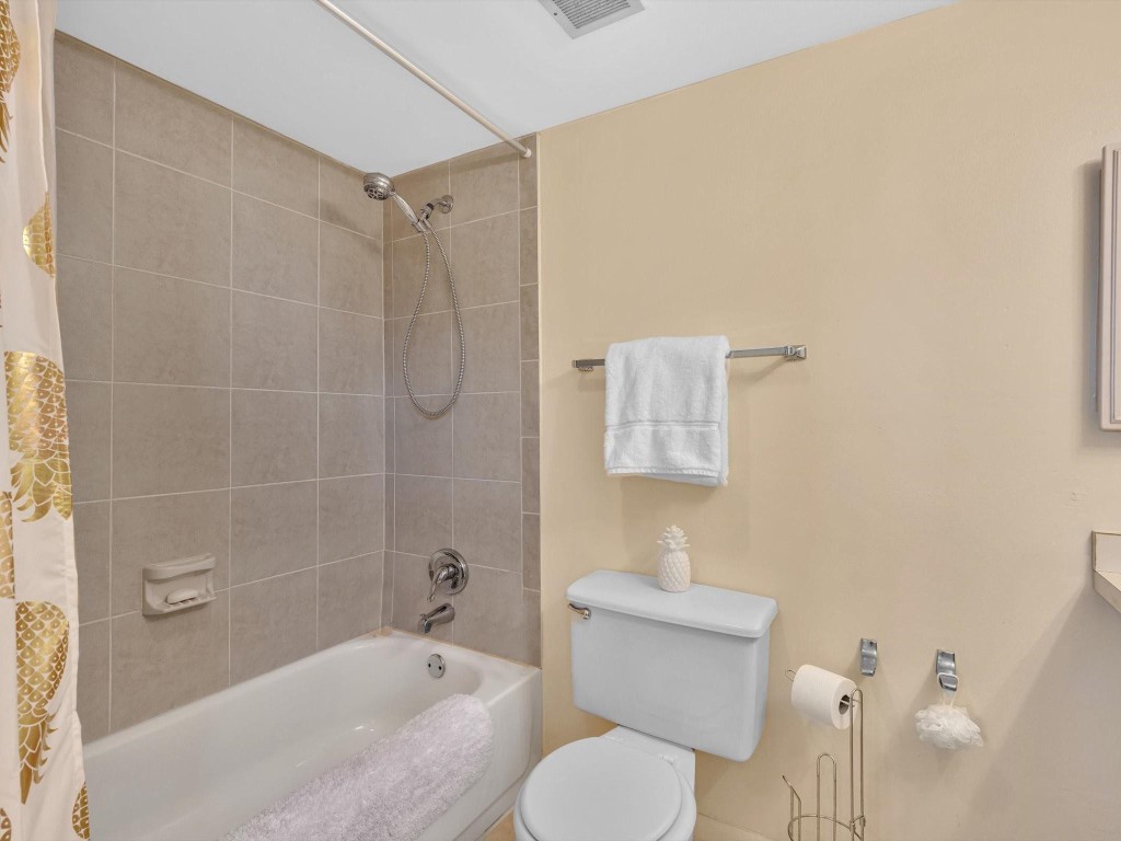 900 River Reach Dr 525