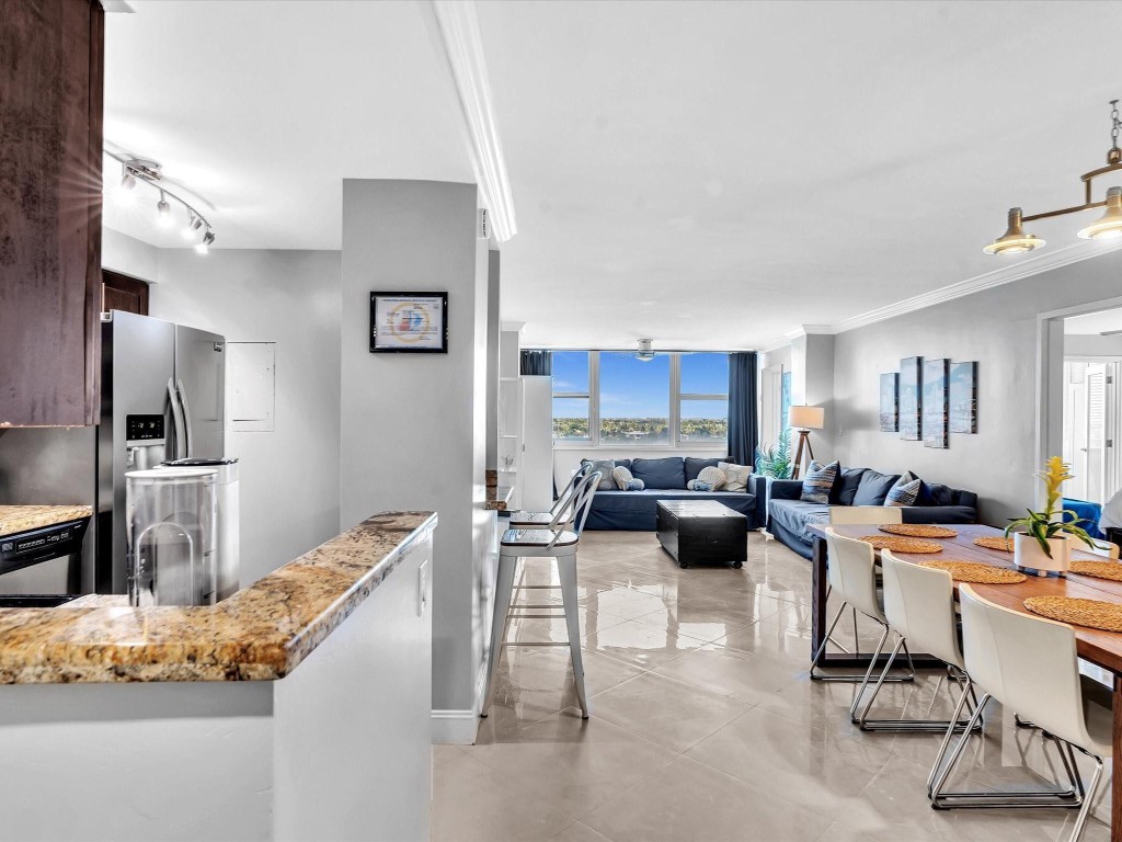 4040 Galt Ocean Dr 811