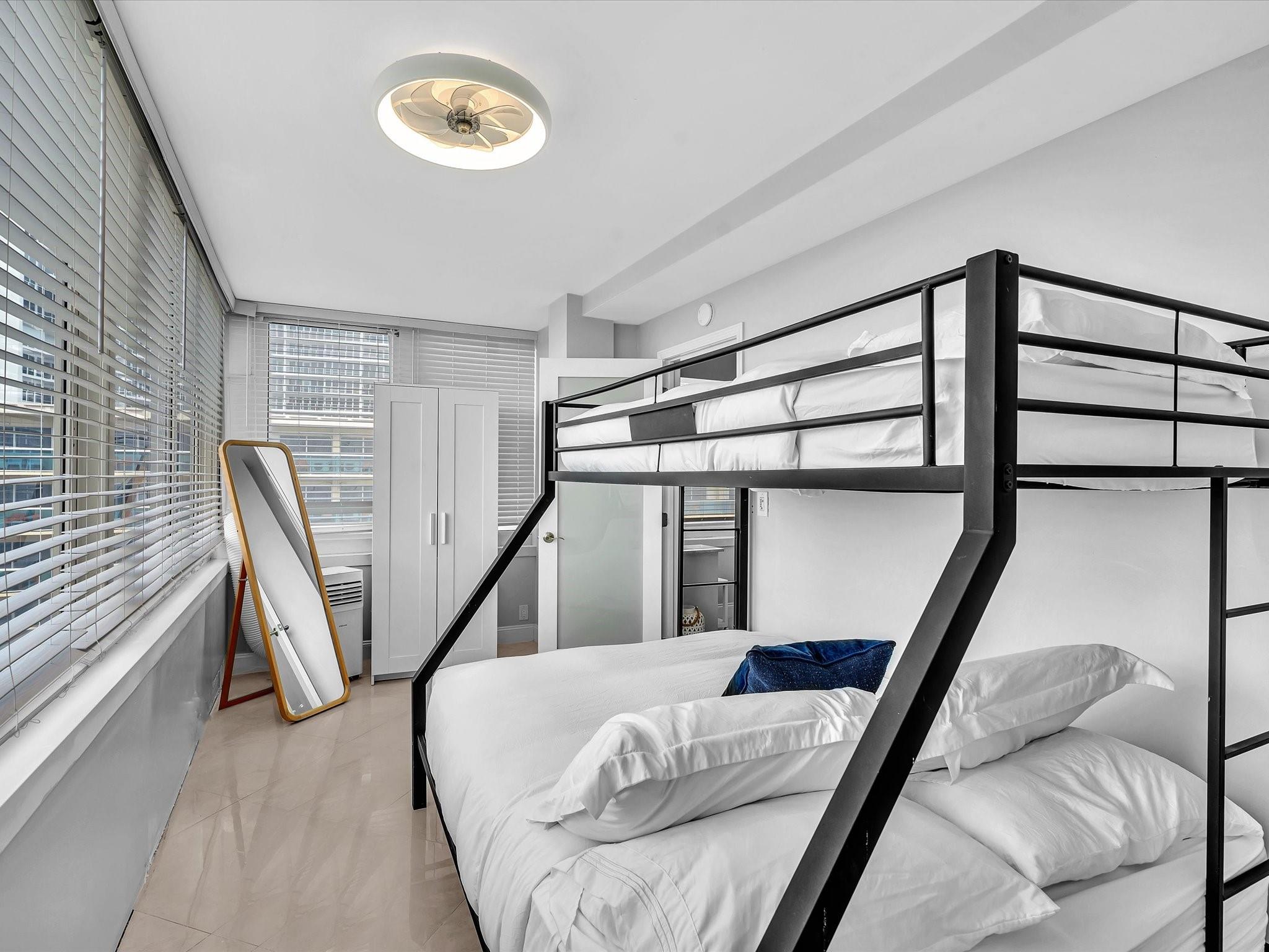 4040 Galt Ocean Dr 811