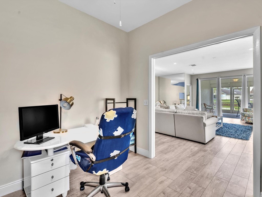 7701 Mansfield Hollow Rd