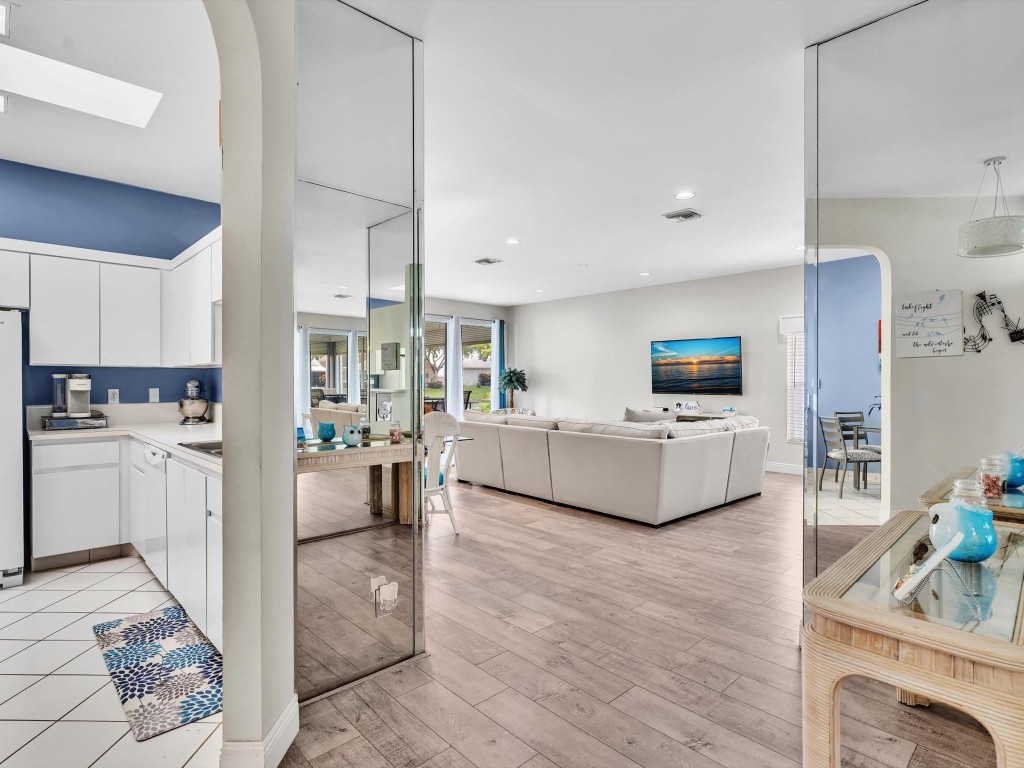 7701 Mansfield Hollow Rd