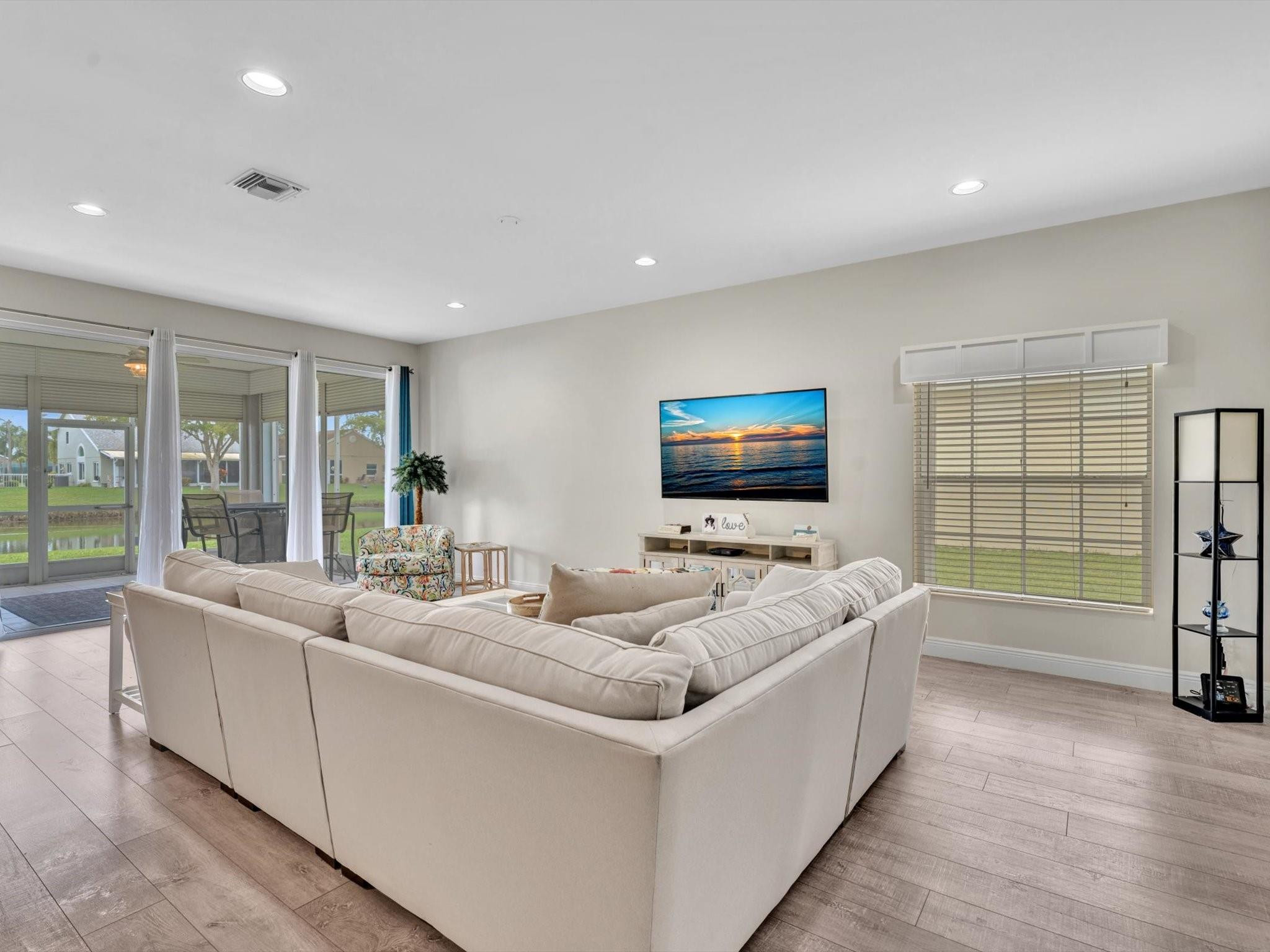 7701 Mansfield Hollow Rd