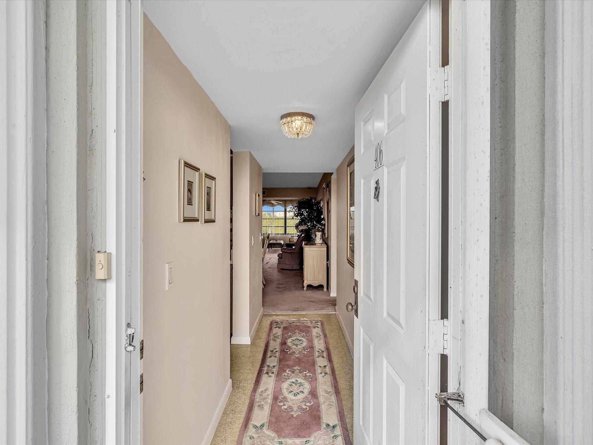 6049 Balboa Cir 406