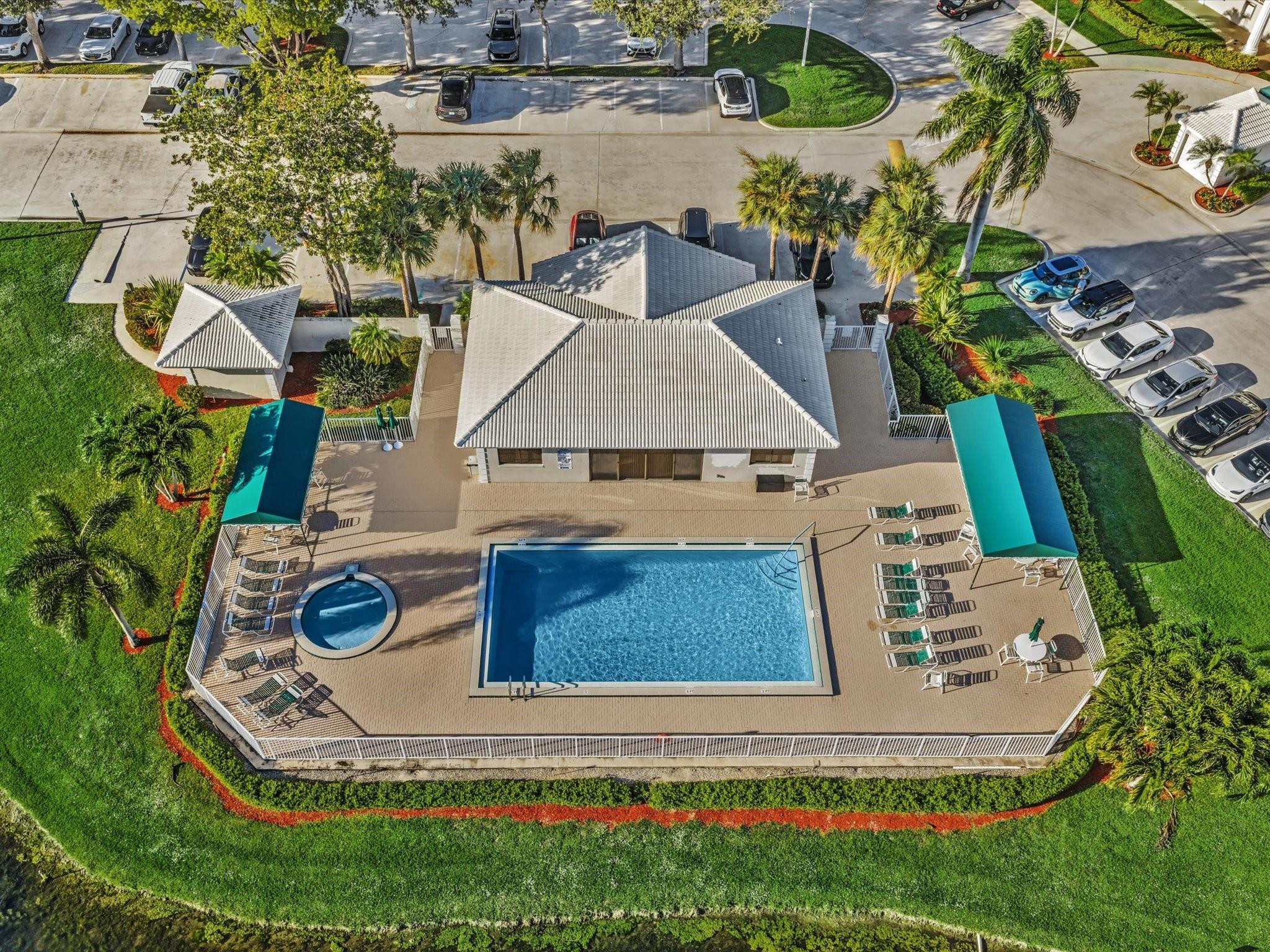6049 Balboa Cir 406