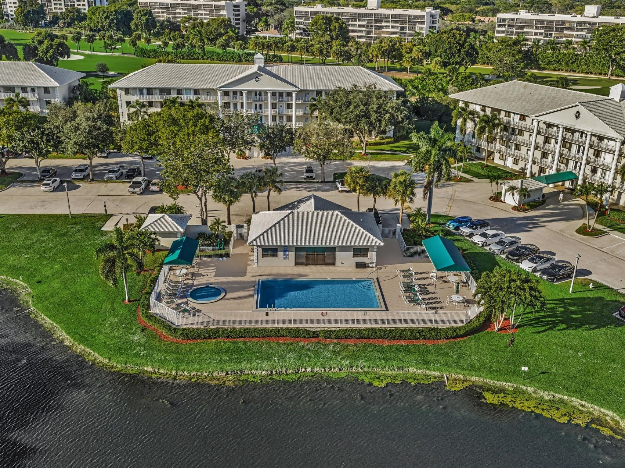 6049 Balboa Cir 406