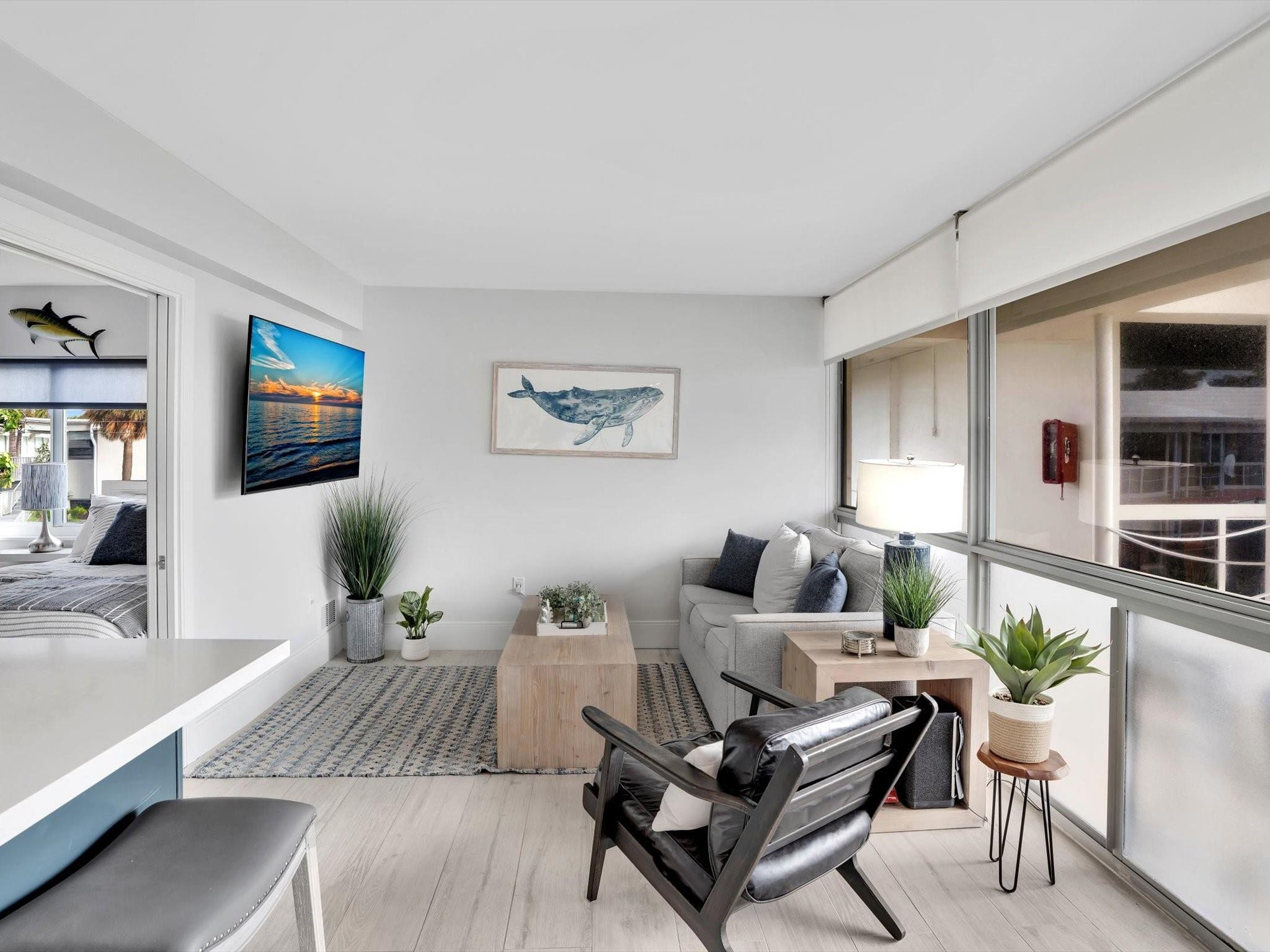 1124 Seminole Drive 4D