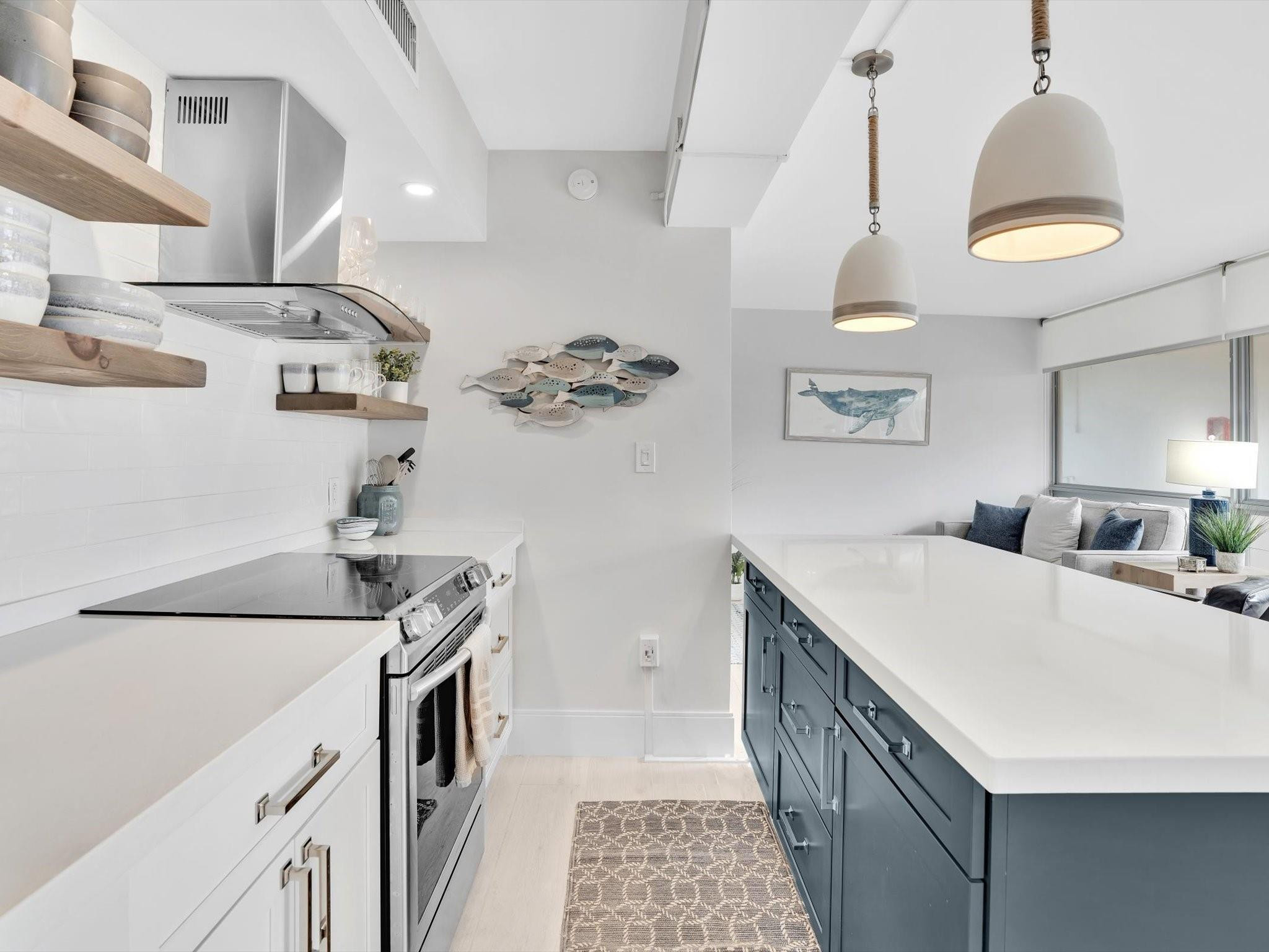 1124 Seminole Drive 4D