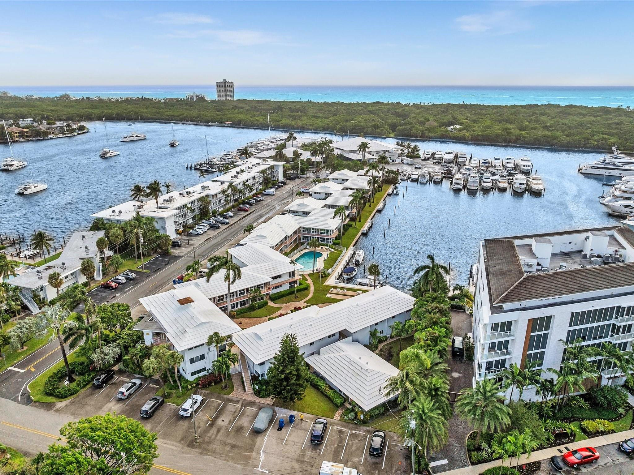 1124 Seminole Drive 4D