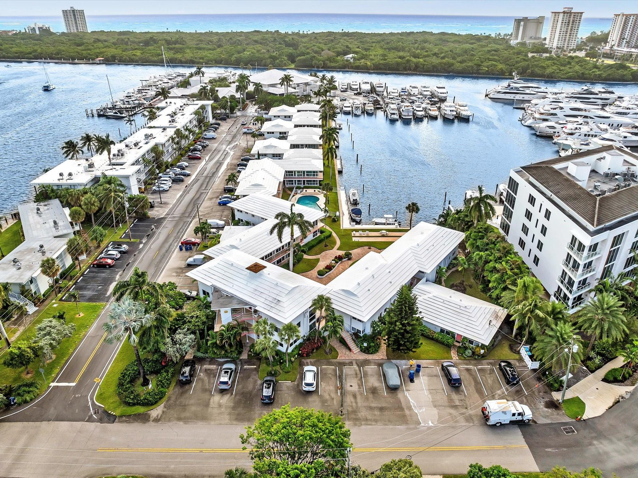 1124 Seminole Drive 4D