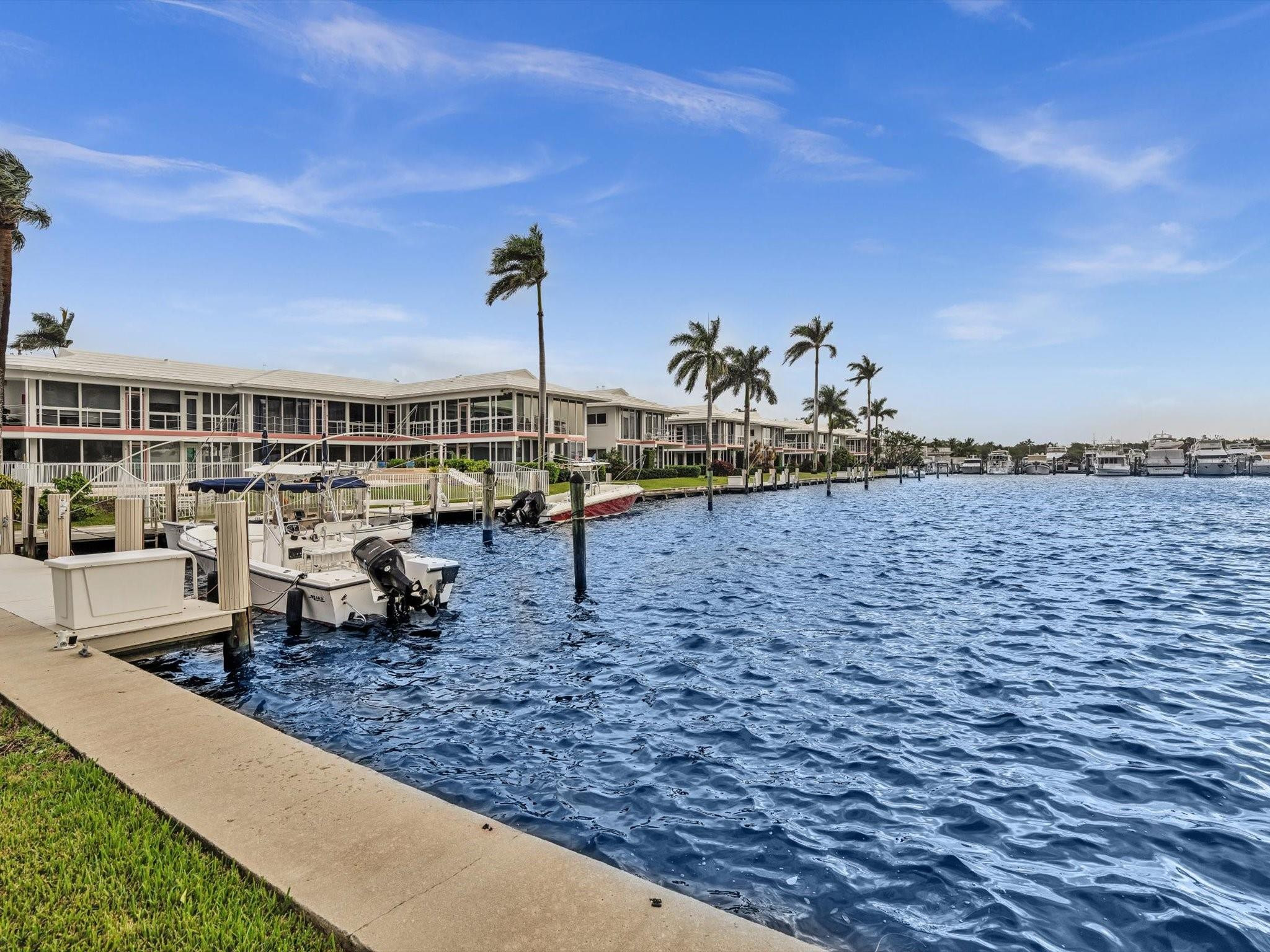 1124 Seminole Drive 4D