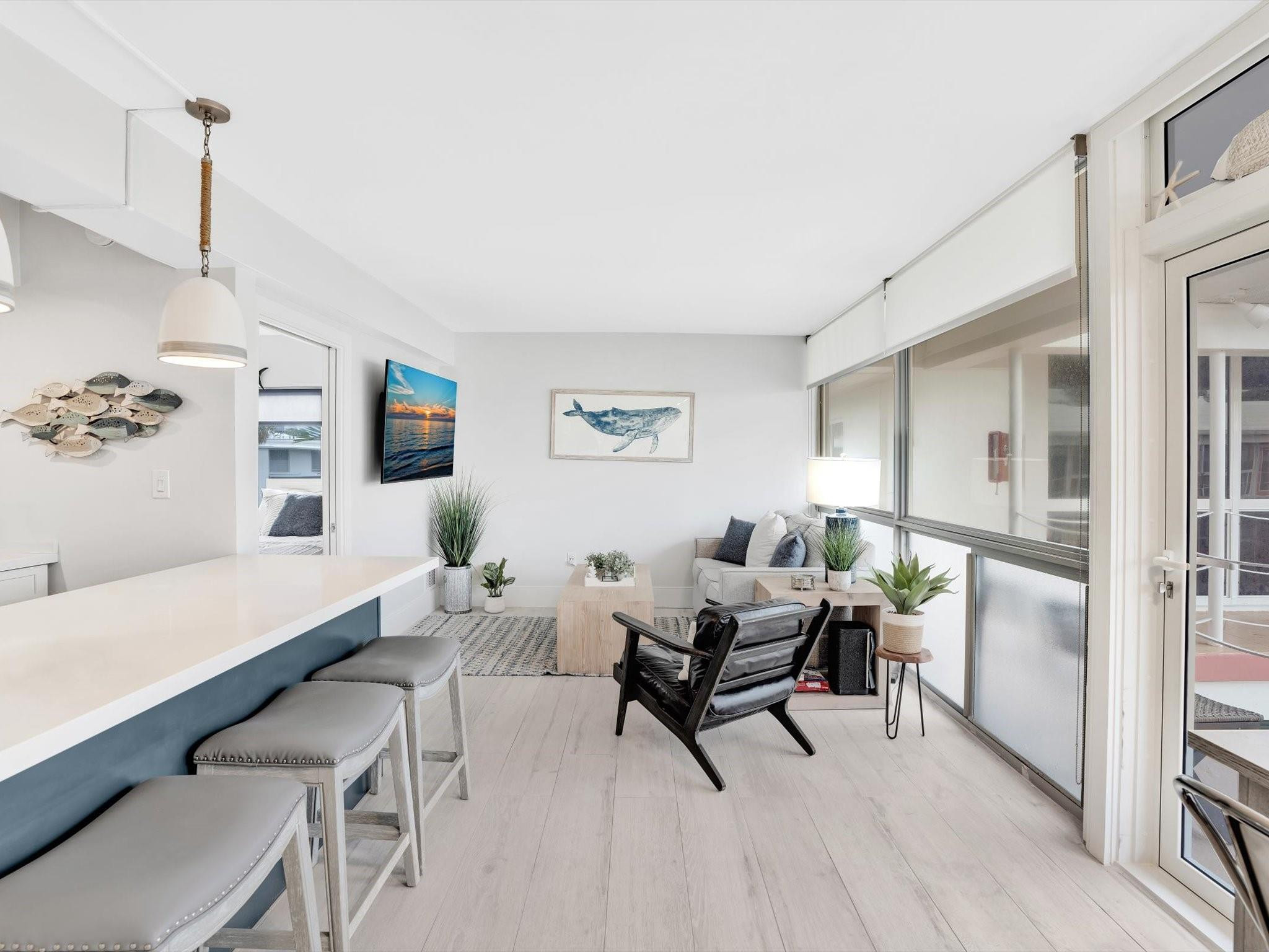 1124 Seminole Drive 4D