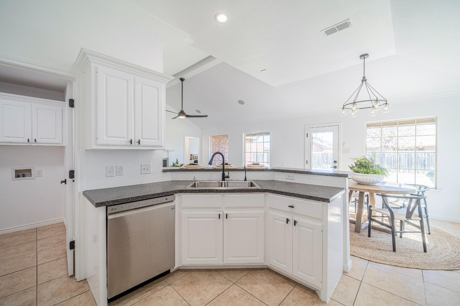 1513 Westminster Avenue